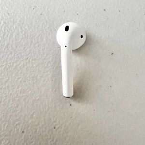 Right Ear Apple Aipods 2nd Generation